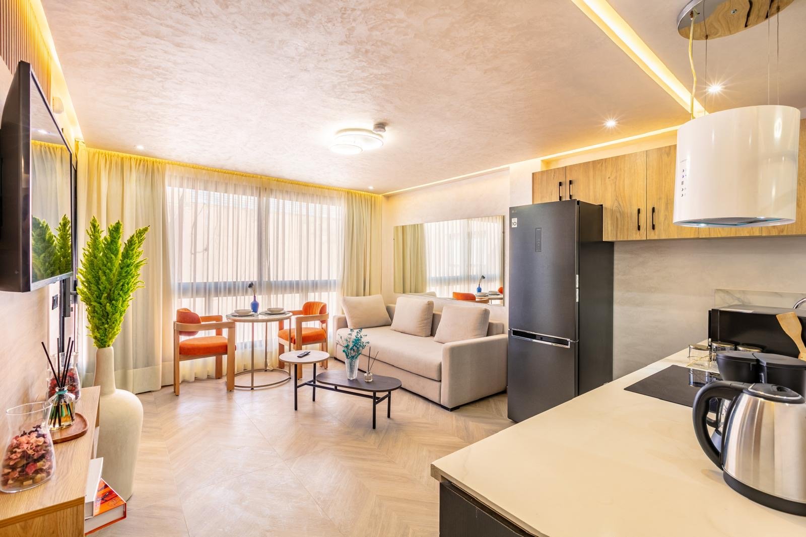 641b2721-19bf-465a-a494-a6a55b01c657