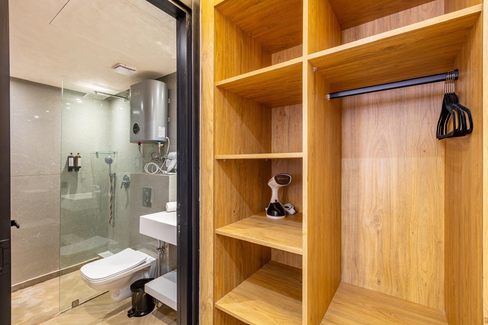 fd7e67ab-5da2-49d8-8a0b-74d0061e5282